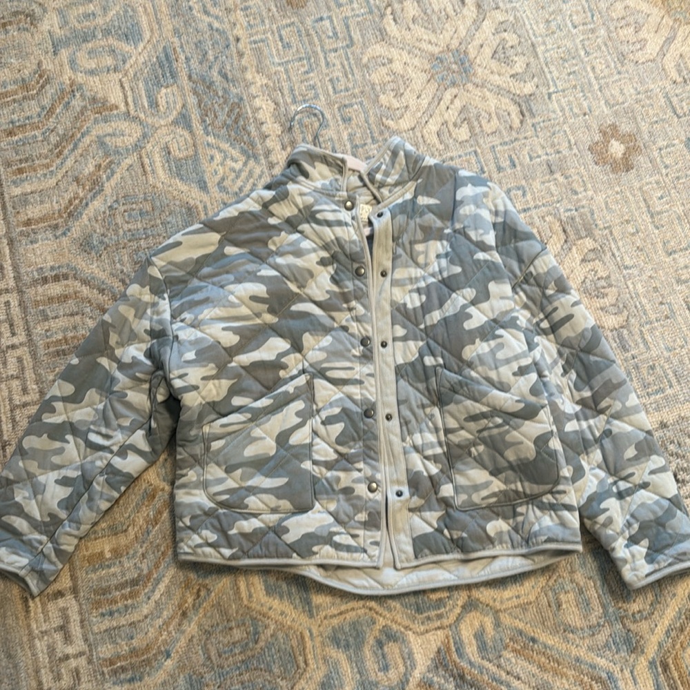Z Supply medium camo jacket